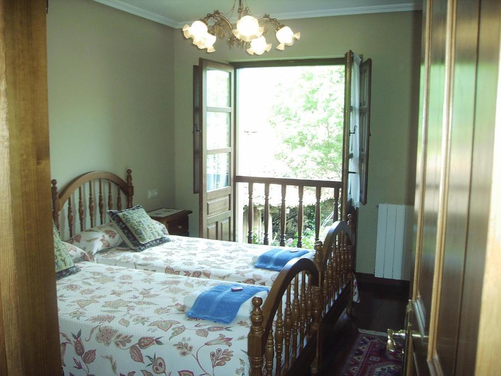 Casa Rural Josefina Aliezo Chambre photo